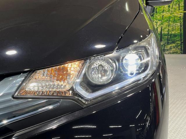 フィットハイブリッド Fパッケージ SDナビ 禁煙車 衝突軽減システム バックカメラ LEDヘッドライト ETC Bluetooth フルセグTV スマートキー プッシュスタート オートエアコン シートリフター チップアップシート(12枚目)