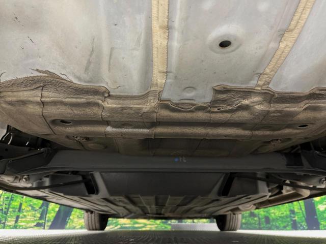 フィットハイブリッド Fパッケージ SDナビ 禁煙車 衝突軽減システム バックカメラ LEDヘッドライト ETC Bluetooth フルセグTV スマートキー プッシュスタート オートエアコン シートリフター チップアップシート(19枚目)