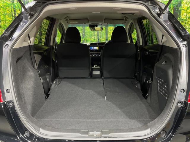 フィットハイブリッド Fパッケージ SDナビ 禁煙車 衝突軽減システム バックカメラ LEDヘッドライト ETC Bluetooth フルセグTV スマートキー プッシュスタート オートエアコン シートリフター チップアップシート(35枚目)