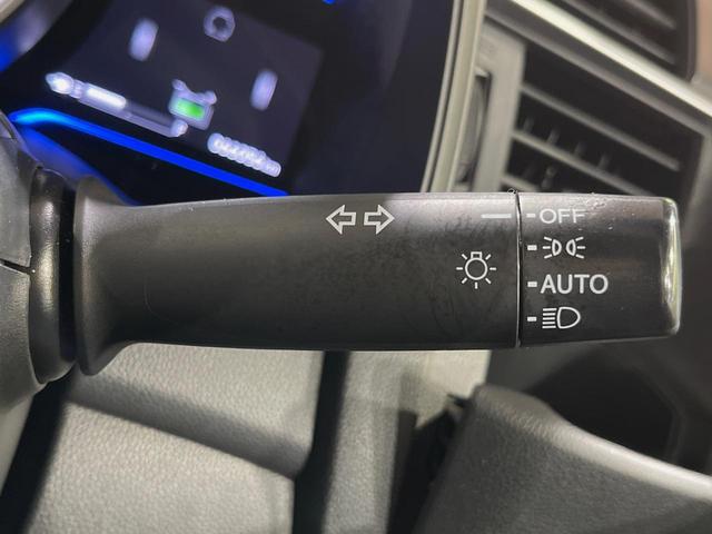 フィットハイブリッド Fパッケージ SDナビ 禁煙車 衝突軽減システム バックカメラ LEDヘッドライト ETC Bluetooth フルセグTV スマートキー プッシュスタート オートエアコン シートリフター チップアップシート(49枚目)