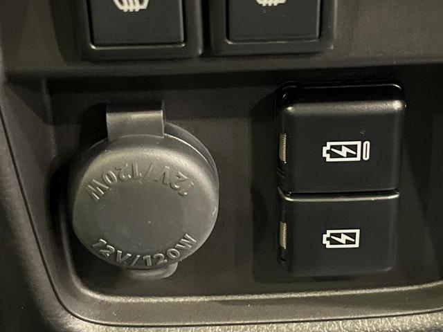 ハスラー ハイブリッドＸ　届出済未使用車　衝突軽減システム　レーダークルーズ　純正１５インチアルミ　ＬＥＤフォグランプ　革巻きステアリング　シートヒーター　スマートキー　プッシュスタート　オートエアコン　シートアンダーボックス（49枚目）