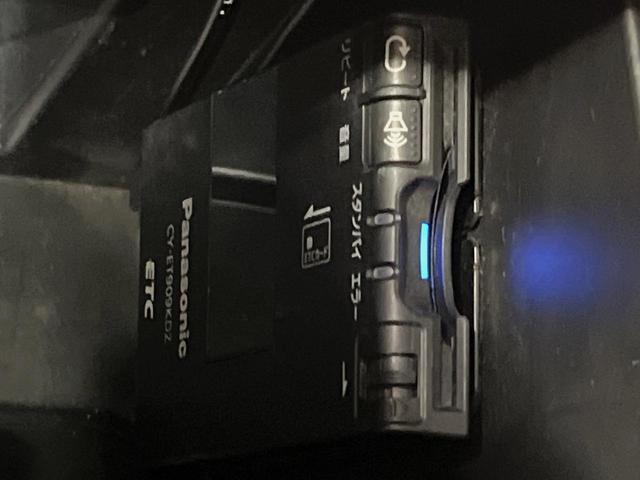 アルトラパンショコラ Ｘ　純正オーディオ　ＥＴＣ　禁煙車　オートエアコン　ＨＩＤヘッドライト　スマートキー　アイドリングストップ　純正１４インチアルミホイール　オートライト　電動格納ドアミラー（6枚目）