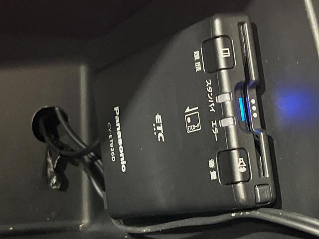 フリード Ｇ・ホンダセンシング　両側電動ドア　ＳＤナビ　バックカメラ　衝突被害軽減システム　レーダークルーズ　禁煙車　スマートキー　ＥＴＣ　オートライト　オートエアコン　Ｂｌｕｅｔｏｏｔｈ　ＣＤ（6枚目）