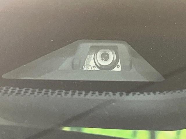 フリード Ｇ・ホンダセンシング　両側電動ドア　ＳＤナビ　バックカメラ　衝突被害軽減システム　レーダークルーズ　禁煙車　スマートキー　ＥＴＣ　オートライト　オートエアコン　Ｂｌｕｅｔｏｏｔｈ　ＣＤ（7枚目）