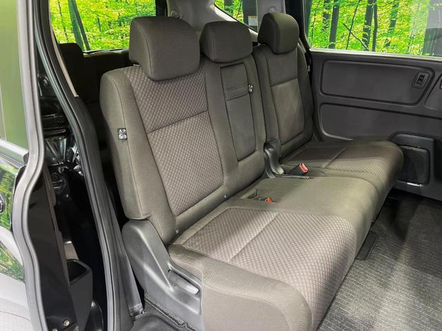 フリード Ｇ・ホンダセンシング　両側電動ドア　ＳＤナビ　バックカメラ　衝突被害軽減システム　レーダークルーズ　禁煙車　スマートキー　ＥＴＣ　オートライト　オートエアコン　Ｂｌｕｅｔｏｏｔｈ　ＣＤ（9枚目）