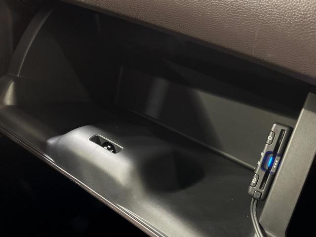 フリード Ｇ・ホンダセンシング　両側電動ドア　ＳＤナビ　バックカメラ　衝突被害軽減システム　レーダークルーズ　禁煙車　スマートキー　ＥＴＣ　オートライト　オートエアコン　Ｂｌｕｅｔｏｏｔｈ　ＣＤ（49枚目）