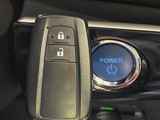 プリウス Ｓ　純正ナビ　バックカメラ　衝突軽減システム　レーダークルーズ　禁煙車　クリアランスソナー　スマートキー　ＬＥＤヘッド　ビルトインＥＴＣ　オートハイビーム　オートライト　オートエアコン（7枚目）