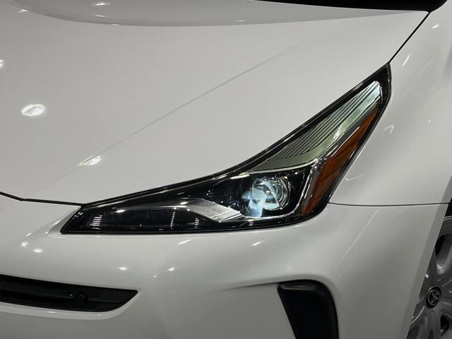 プリウス Ｓ　純正ナビ　バックカメラ　衝突軽減システム　レーダークルーズ　禁煙車　クリアランスソナー　スマートキー　ＬＥＤヘッド　ビルトインＥＴＣ　オートハイビーム　オートライト　オートエアコン（12枚目）