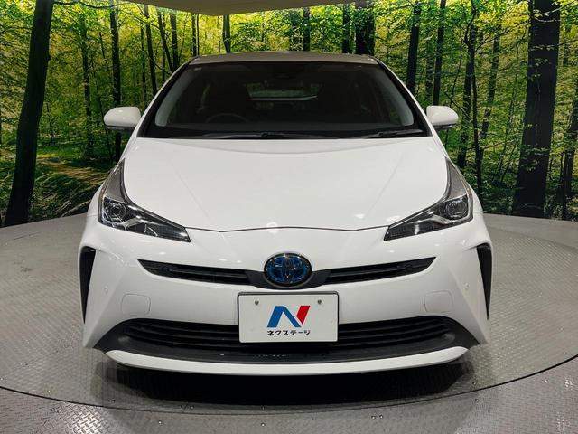 プリウス Ｓ　純正ナビ　バックカメラ　衝突軽減システム　レーダークルーズ　禁煙車　クリアランスソナー　スマートキー　ＬＥＤヘッド　ビルトインＥＴＣ　オートハイビーム　オートライト　オートエアコン（14枚目）