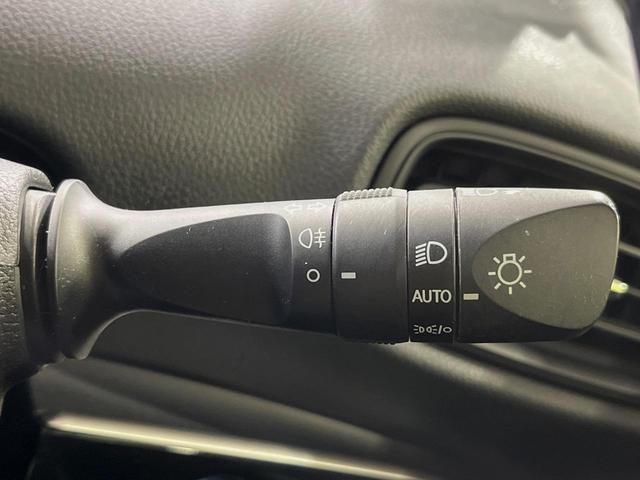 プリウス Ｓ　純正ナビ　バックカメラ　衝突軽減システム　レーダークルーズ　禁煙車　クリアランスソナー　スマートキー　ＬＥＤヘッド　ビルトインＥＴＣ　オートハイビーム　オートライト　オートエアコン（29枚目）