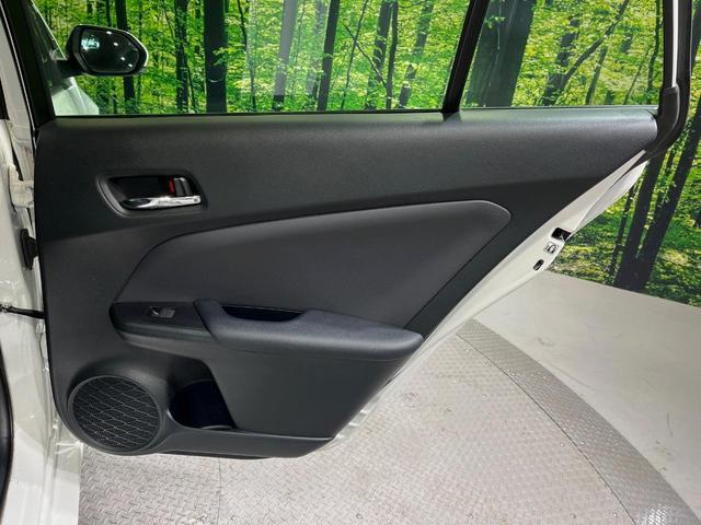 プリウス Ｓ　純正ナビ　バックカメラ　衝突軽減システム　レーダークルーズ　禁煙車　クリアランスソナー　スマートキー　ＬＥＤヘッド　ビルトインＥＴＣ　オートハイビーム　オートライト　オートエアコン（47枚目）