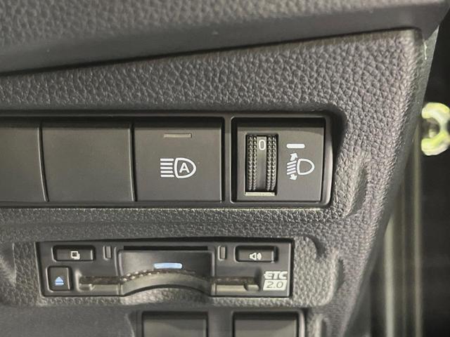 カローラクロス ハイブリッド Z 純正SDナビ バックカメラ 衝突被害軽減システム レーダークルーズ 禁煙車 電動リアゲート ハーフレザーシート パワーシート コーナーセンサー スマートキー LEDヘッドライト ビルトインETC(32枚目)