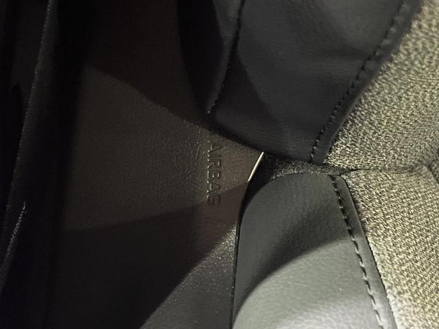 カローラクロス ハイブリッド Z 純正SDナビ バックカメラ 衝突被害軽減システム レーダークルーズ 禁煙車 電動リアゲート ハーフレザーシート パワーシート コーナーセンサー スマートキー LEDヘッドライト ビルトインETC(37枚目)