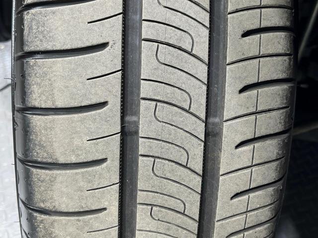 ヴォクシー ZS 煌Z 純正8型ナビ 両側電動ドア バックカメラ 禁煙車 ハーフレザーシート スマートキー HIDヘッド ビルトインETC オートエアコン 純正16インチアルミ Bluetooth CD DVD再生(49枚目)