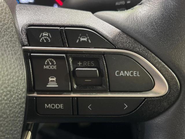 ヴォクシー S-Z 後席モニター 純正10.5型ナビ バックカメラ 両側電動スライドドア 禁煙車 スマートキー 衝突軽減装置 LEDヘッドライト 純正アルミホイール オートライト アダプティブクルーズコントロール(27枚目)