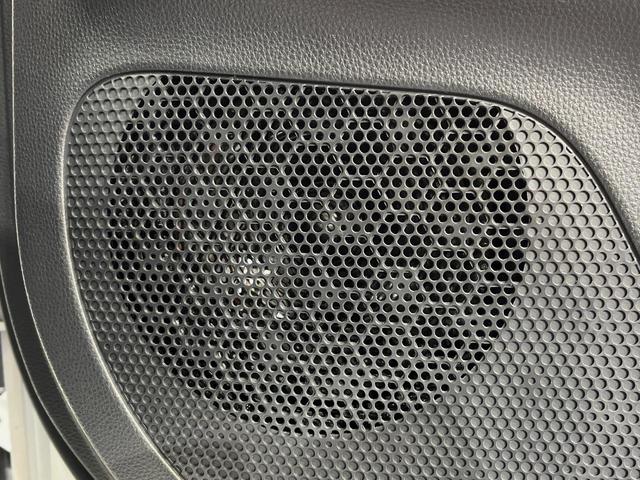 ヴォクシー S-Z 後席モニター 純正10.5型ナビ バックカメラ 両側電動スライドドア 禁煙車 スマートキー 衝突軽減装置 LEDヘッドライト 純正アルミホイール オートライト アダプティブクルーズコントロール(41枚目)