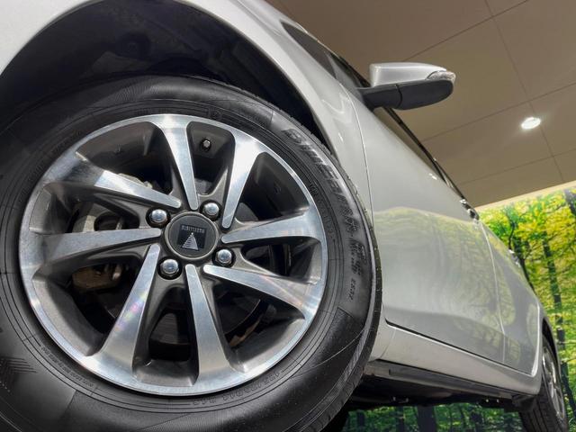 【純正オプション１４インチアルミホイール】純正オプションホイールを装着。走行性能の向上に加え、外観もよりスタイリッシュになっています。