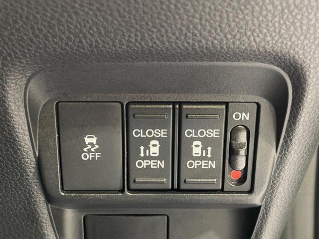 フリード エアー EX 7人 純正9型ナビ 両側電動ドア 禁煙車 バックカメラ ETC リアクーラー ブラインドスポットモニター シートヒーター 純正15インチアルミ ホンダセンシング レーダークルーズ LEDヘッドライト(5枚目)