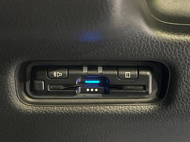 フリード エアー EX 7人 純正9型ナビ 両側電動ドア 禁煙車 バックカメラ ETC リアクーラー ブラインドスポットモニター シートヒーター 純正15インチアルミ ホンダセンシング レーダークルーズ LEDヘッドライト(6枚目)