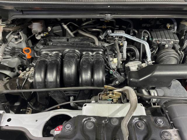 フリード エアー EX 7人 純正9型ナビ 両側電動ドア 禁煙車 バックカメラ ETC リアクーラー ブラインドスポットモニター シートヒーター 純正15インチアルミ ホンダセンシング レーダークルーズ LEDヘッドライト(18枚目)