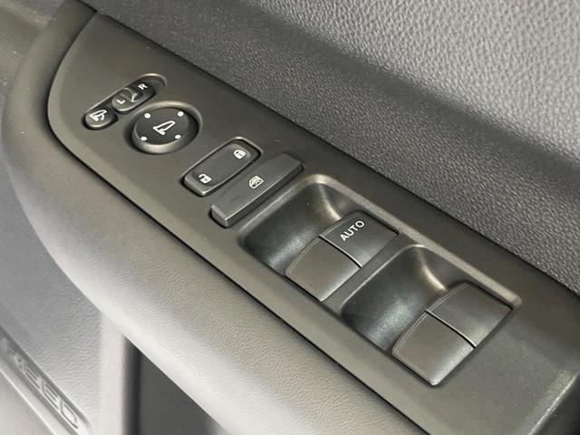 フリード エアー EX 7人 純正9型ナビ 両側電動ドア 禁煙車 バックカメラ ETC リアクーラー ブラインドスポットモニター シートヒーター 純正15インチアルミ ホンダセンシング レーダークルーズ LEDヘッドライト(54枚目)