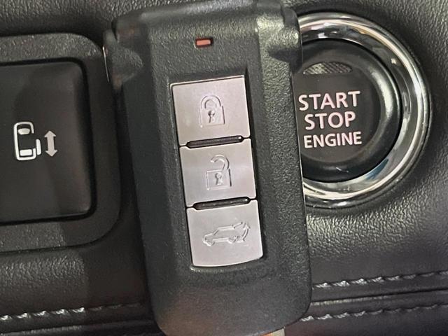 デリカD:5 P 4WD 両側電動ドア 全周囲カメラ 衝突被害軽減システム レーダークルーズ 禁煙車 パワーシート ドラレコ スマートキー LEDヘッド ETC オートライト デュアルエアコン 純正18インチアルミ(7枚目)