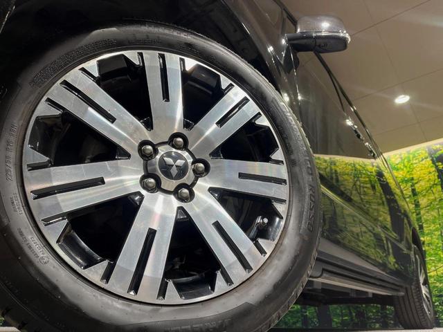 デリカD:5 P 4WD 両側電動ドア 全周囲カメラ 衝突被害軽減システム レーダークルーズ 禁煙車 パワーシート ドラレコ スマートキー LEDヘッド ETC オートライト デュアルエアコン 純正18インチアルミ(14枚目)