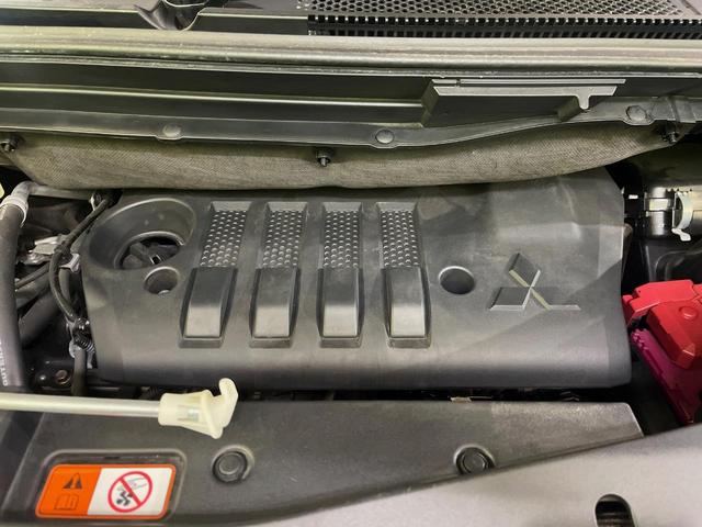 デリカD:5 P 4WD 両側電動ドア 全周囲カメラ 衝突被害軽減システム レーダークルーズ 禁煙車 パワーシート ドラレコ スマートキー LEDヘッド ETC オートライト デュアルエアコン 純正18インチアルミ(19枚目)