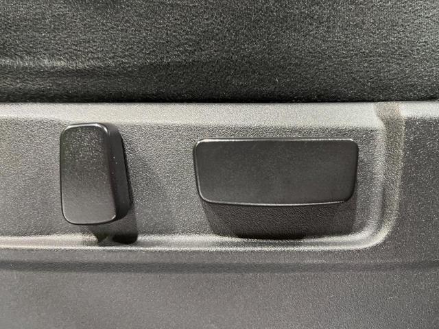 デリカD:5 P 4WD 両側電動ドア 全周囲カメラ 衝突被害軽減システム レーダークルーズ 禁煙車 パワーシート ドラレコ スマートキー LEDヘッド ETC オートライト デュアルエアコン 純正18インチアルミ(33枚目)