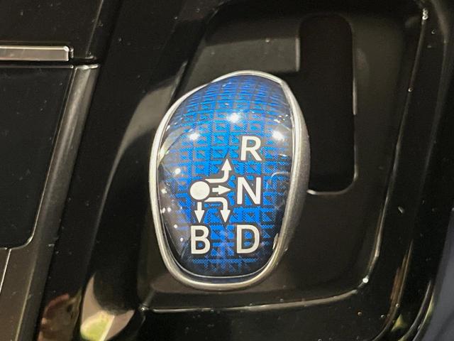 プリウスアルファ Gツーリングセレクション プリクラッシュセーフティ レーダークルーズ 純正ナビ 禁煙車 バックカメラ ETC ドライブレコーダー パワーシート LEDヘッドライト LEDフォグランプ フルセグTV Bluetooth(30枚目)