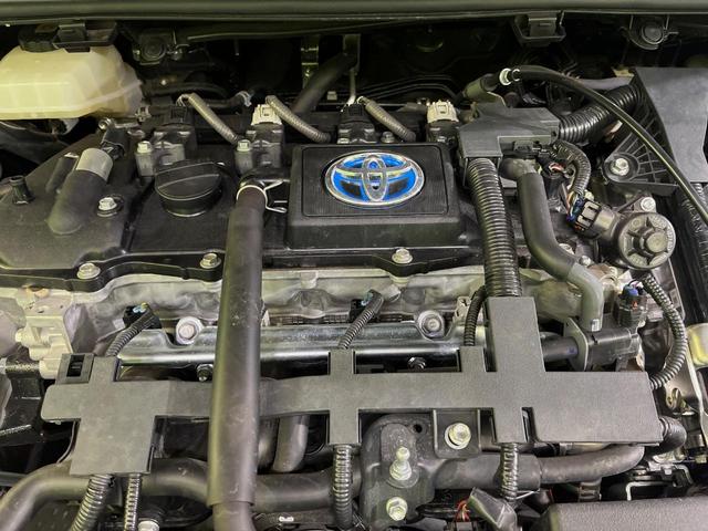 カローラツーリング ハイブリッド S 純正ディスプレイオーディオナビ付 バックカメラ ETC ドライブレコーダー 禁煙車 衝突軽減装置 スマートキー オートエアコン LEDヘッドライト 純正アルミホイール レーダークルーズコントロール(18枚目)