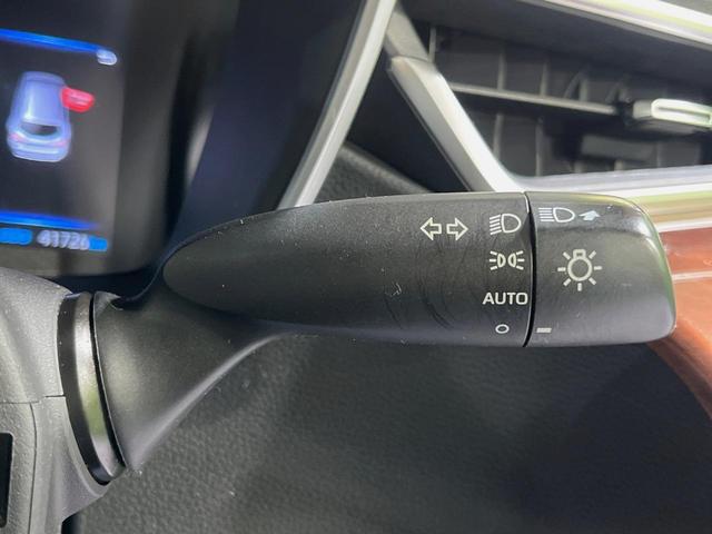 カローラツーリング ハイブリッド S 純正ディスプレイオーディオナビ付 バックカメラ ETC ドライブレコーダー 禁煙車 衝突軽減装置 スマートキー オートエアコン LEDヘッドライト 純正アルミホイール レーダークルーズコントロール(30枚目)