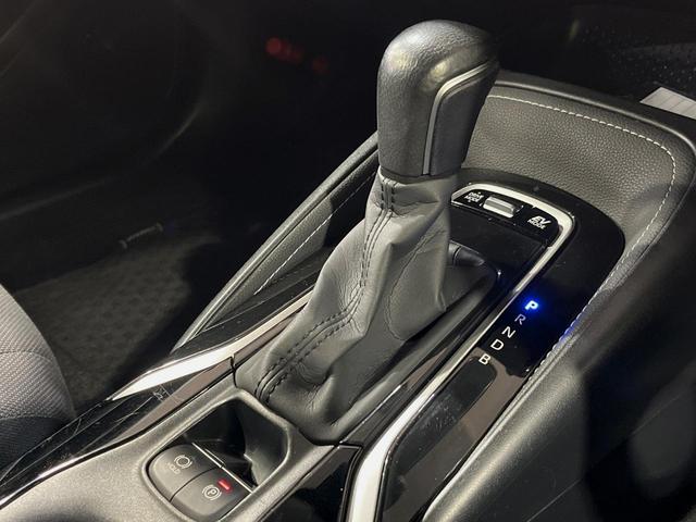 カローラツーリング ハイブリッド S 純正ディスプレイオーディオナビ付 バックカメラ ETC ドライブレコーダー 禁煙車 衝突軽減装置 スマートキー オートエアコン LEDヘッドライト 純正アルミホイール レーダークルーズコントロール(31枚目)