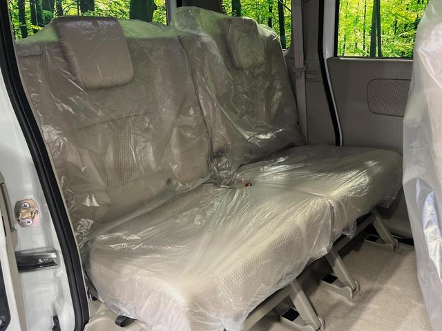 エブリイワゴン ＰＺターボスペシャル　届出済未使用車　両側パワースライドドア　電動オートステップ　デュアルカメラブレーキサポート　ＬＥＤヘッドライト　ＬＥＤルームランプ　シートヒーター　純正１４インチアルミ　スマートキー（9枚目）