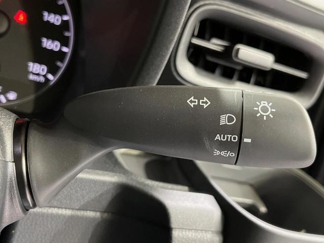 シエンタ ハイブリッドＸ　７人　登録済未使用車　電動スライドドア　衝突被害軽減システム　レーダークルーズコントロール　コーナーセンサー　スマートキー　ＬＥＤヘッドライト　オートマチックハイビーム　オートライト　オートエアコン（35枚目）