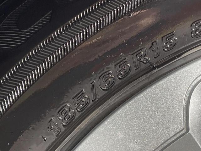 シエンタ ハイブリッドＸ　７人　登録済未使用車　電動スライドドア　衝突被害軽減システム　レーダークルーズコントロール　コーナーセンサー　スマートキー　ＬＥＤヘッドライト　オートマチックハイビーム　オートライト　オートエアコン（48枚目）