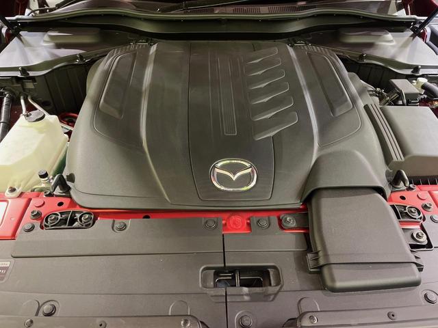 ＣＸ－６０ ＸＤ　Ｌパッケージ　黒革シート　１２．３型ナビ　全周囲カメラ　禁煙車　クルージングトラフィックサポート　ハンズフリー電動リアゲート　全席シートヒーター　前席パワーシート　ＡＣ１５０Ｗ　ワイヤレス充電　衝突軽減（18枚目）