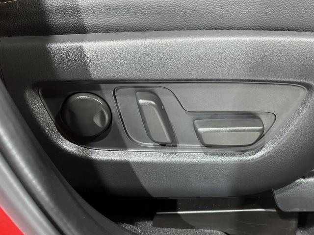 ＣＸ－６０ ＸＤ　Ｌパッケージ　黒革シート　１２．３型ナビ　全周囲カメラ　禁煙車　クルージングトラフィックサポート　ハンズフリー電動リアゲート　全席シートヒーター　前席パワーシート　ＡＣ１５０Ｗ　ワイヤレス充電　衝突軽減（33枚目）