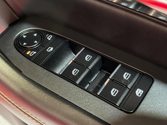 ＣＸ－６０ ＸＤ　Ｌパッケージ　黒革シート　１２．３型ナビ　全周囲カメラ　禁煙車　クルージングトラフィックサポート　ハンズフリー電動リアゲート　全席シートヒーター　前席パワーシート　ＡＣ１５０Ｗ　ワイヤレス充電　衝突軽減（44枚目）