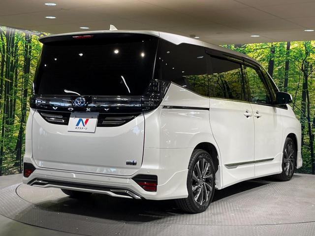 ヴォクシー ハイブリッドＳ－Ｚ　モデリスタフルエアロ　シグネチャーイルミ　快適利便ＰＫＧ　１０．５型ナビ　ブラインドスポットモニター　トヨタチームメイト　ドライビングサポートＰＫＧ　プロジェクターＬＥＤヘッド　ユニバーサルステップ（17枚目）