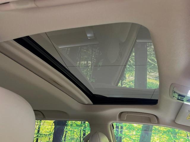 ランドクルーザープラド TX Lパッケージ マットブラックエディション 4WD 7人乗り サンルーフ 9インチディスプレイオーディオ 全周囲カメラ 衝突被害軽減システム レーダークルーズコントロール 禁煙車 レザーシート スマートキー LEDヘッドライト ビルトインETC(3枚目)