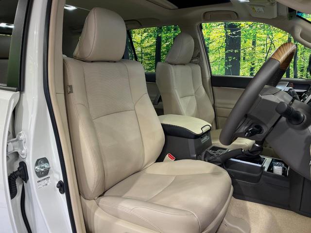 ランドクルーザープラド TX Lパッケージ マットブラックエディション 4WD 7人乗り サンルーフ 9インチディスプレイオーディオ 全周囲カメラ 衝突被害軽減システム レーダークルーズコントロール 禁煙車 レザーシート スマートキー LEDヘッドライト ビルトインETC(8枚目)