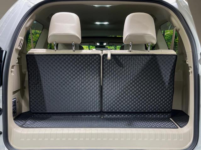 ランドクルーザープラド TX Lパッケージ マットブラックエディション 4WD 7人乗り サンルーフ 9インチディスプレイオーディオ 全周囲カメラ 衝突被害軽減システム レーダークルーズコントロール 禁煙車 レザーシート スマートキー LEDヘッドライト ビルトインETC(10枚目)