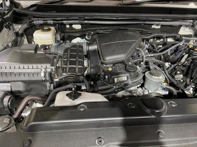 ランドクルーザープラド TX Lパッケージ マットブラックエディション 4WD 7人乗り サンルーフ 9インチディスプレイオーディオ 全周囲カメラ 衝突被害軽減システム レーダークルーズコントロール 禁煙車 レザーシート スマートキー LEDヘッドライト ビルトインETC(18枚目)