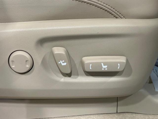 ランドクルーザープラド TX Lパッケージ マットブラックエディション 4WD 7人乗り サンルーフ 9インチディスプレイオーディオ 全周囲カメラ 衝突被害軽減システム レーダークルーズコントロール 禁煙車 レザーシート スマートキー LEDヘッドライト ビルトインETC(48枚目)