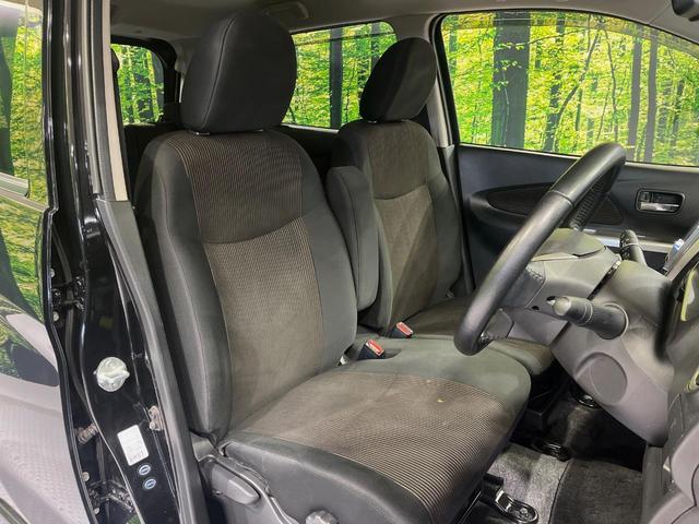 運転席シート廻りは使用感も少なく、良好な状態となっています。丁寧に使われていたことがよくわかりますね。