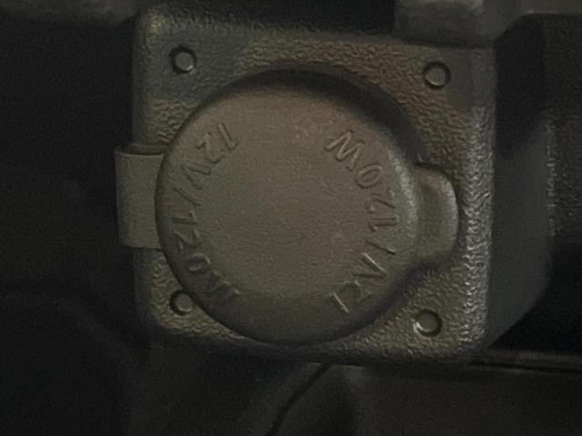 ジムニーノマド ＦＣ　４ＷＤ　登録済未使用車　衝突被害軽減システム　スマートキー　ＬＥＤヘッド　純正１５インチアルミ　オートハイビーム　オートライト　オートエアコン（35枚目）