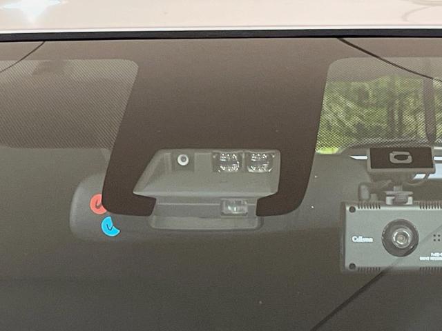 アクア Ｓスタイルブラック　純正ナビ　衝突軽減システム　禁煙車　バックカメラ　ＥＴＣ　ドライブレコーダー　フルセグＴＶ　Ｂｌｕｅｔｏｏｔｈ　スマートキー　プッシュスタート　オートライト　オートエアコン（5枚目）