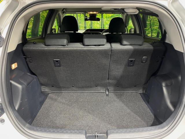 アクア Ｓスタイルブラック　純正ナビ　衝突軽減システム　禁煙車　バックカメラ　ＥＴＣ　ドライブレコーダー　フルセグＴＶ　Ｂｌｕｅｔｏｏｔｈ　スマートキー　プッシュスタート　オートライト　オートエアコン（10枚目）