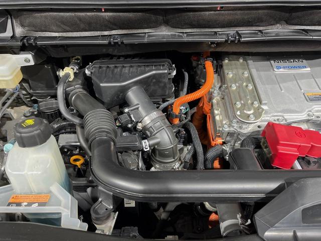 セレナ e-パワー ハイウェイスターV 両側電動ドア 全周囲カメラ 衝突被害軽減システム 禁煙車 ドラレコ コーナーセンサー スマートキー LEDヘッド ビルトインETC クルコン 純正15インチアルミ オートライト オートエアコン(18枚目)